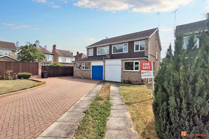 3 Bedroom Semi Detached House For Sale In St. Marys Close, Peterborough, PE1