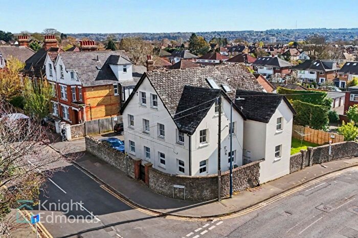 1 Bedroom Studio For Sale In Pine Grove, Penenden Heath, ME14