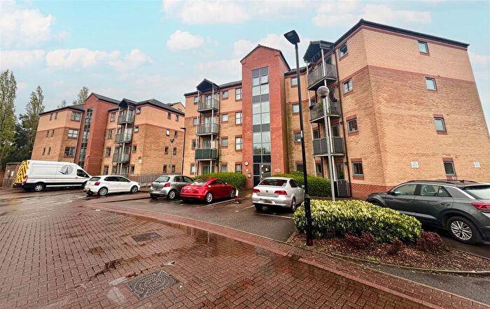 2 Bedroom Apartment For Sale In Kentmere Drive, Lakeside, Doncaster, DN4