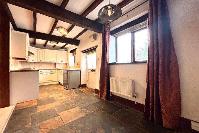 2 Bedroom Cottage To Rent In Swan Street, Alcester, Dp, B49