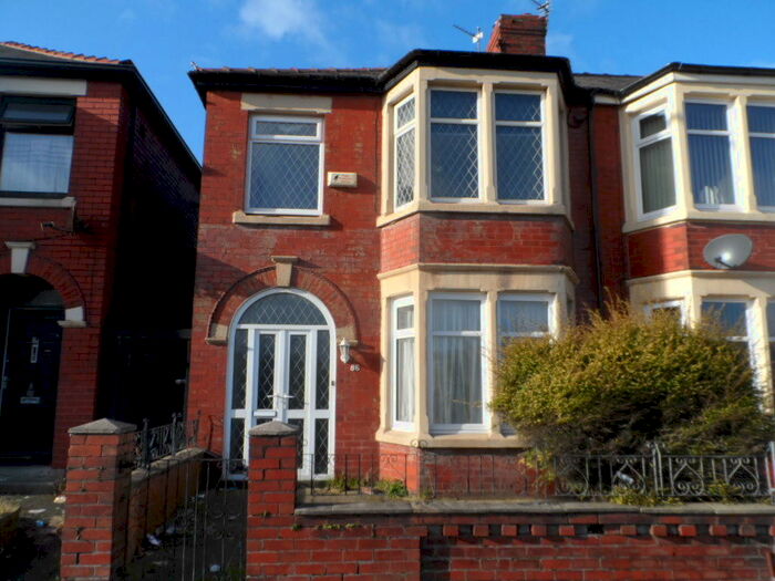 3 Bedroom Terraced House To Rent In Devonshire Road, Blackpool, FY3