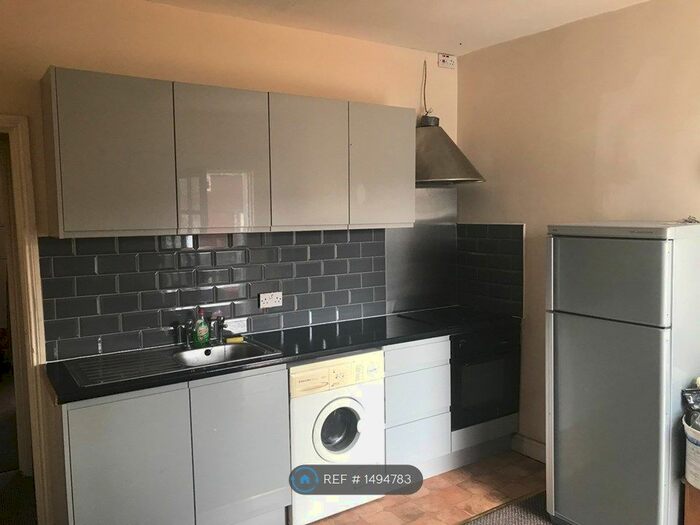 1 Bedroom Flat To Rent In Marston Road, Stafford, ST16