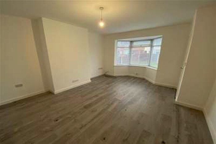 3 Bedroom House To Rent In Finch Lane, L14