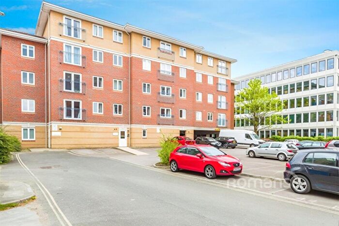 1 Bedroom Flat To Rent In Cardinal House, Jubilee Hall Road, Farnborough, GU14