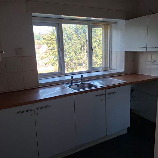 1 Bedroom Flat To Rent In Main Street, Bingley, BD16