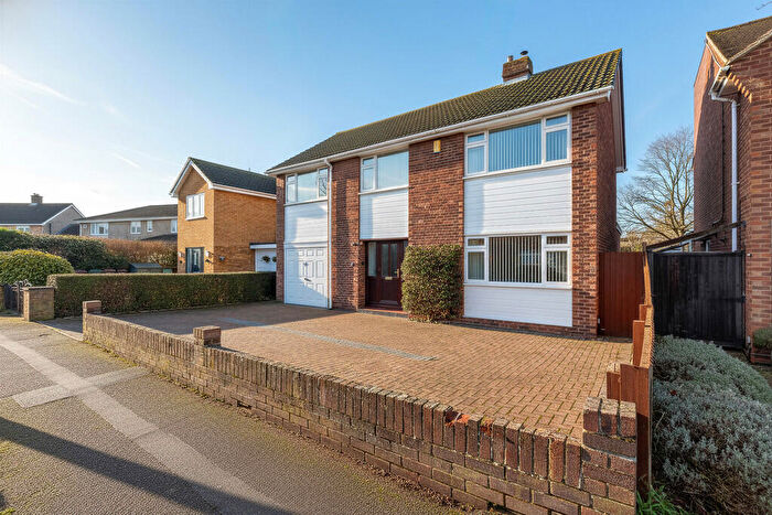 5 Bedroom Detached House For Sale In St. Albans Road, Cambridge, CB4