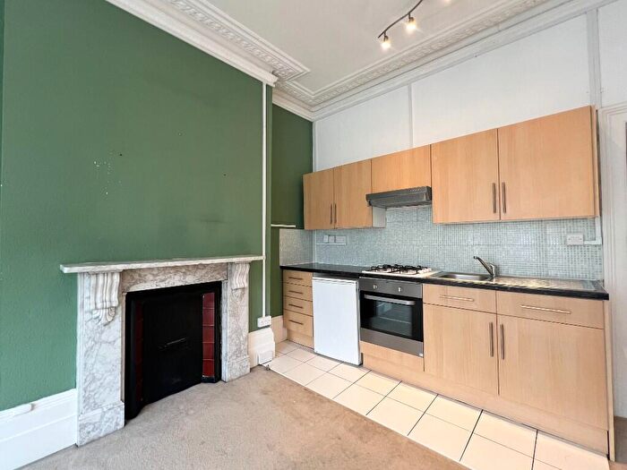 1 Bedroom Flat To Rent In St. Mary's Road, London, SE25