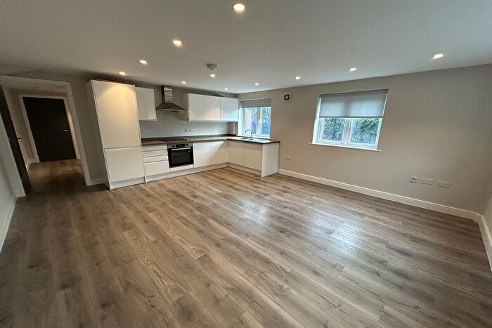 2 Bedroom Flat To Rent In The Chandlery, Stretford, Manchester, M32
