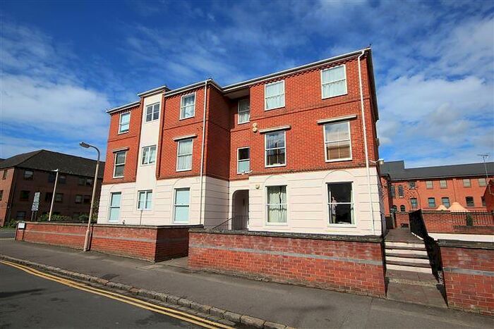 1 Bedroom Apartment To Rent In Sidmouth Court, Reading, RG1
