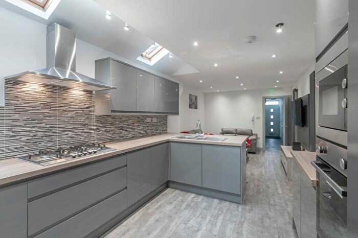 6 Bedroom Terraced House To Rent In Dawlish Road, Selly Oak, Birmingham, B29