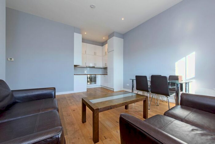 1 Bedroom Flat To Rent In Clapham Park Road, Clapham, SW4