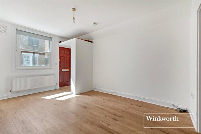 1 Bedroom Apartment To Rent In Wooler Street, London, SE17