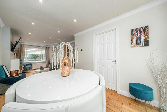 3 Bedroom Detached House For Sale In Hailes Avenue, Mount Vernon, G32