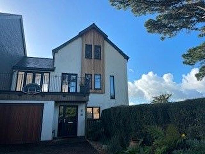 4 Bedroom Detached House To Rent In Tresahar Gardens, Falmouth, TR11