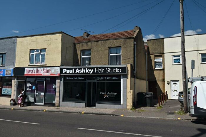 2 Bedroom Apartment To Rent In Two Mile Hill Road, Kingswood, Bristol, BS15