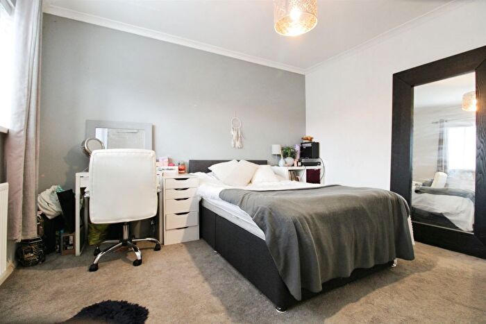 3 Bedroom Terraced House For Sale In Keyston Road, Fairwater, Cardiff, CF5