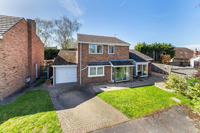 3 Bedroom Detached House For Sale In Binning Close, Drayton, OX14