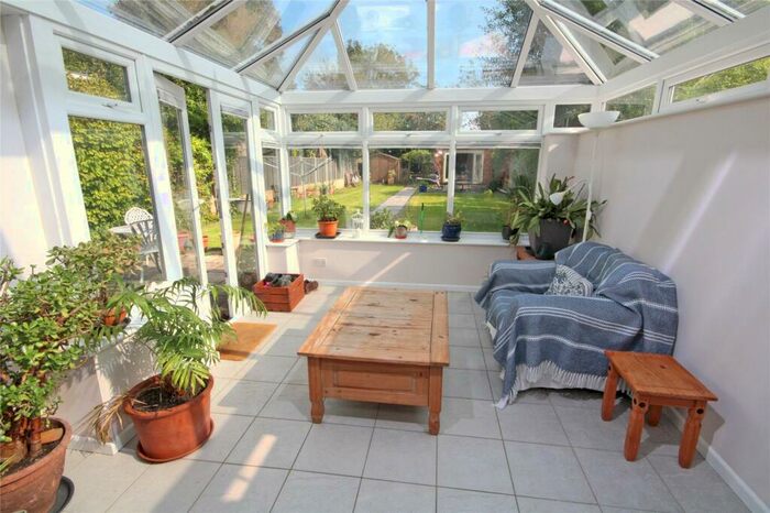 4 Bedroom Detached House For Sale In Albert Road, New Milton, Hampshire, BH25