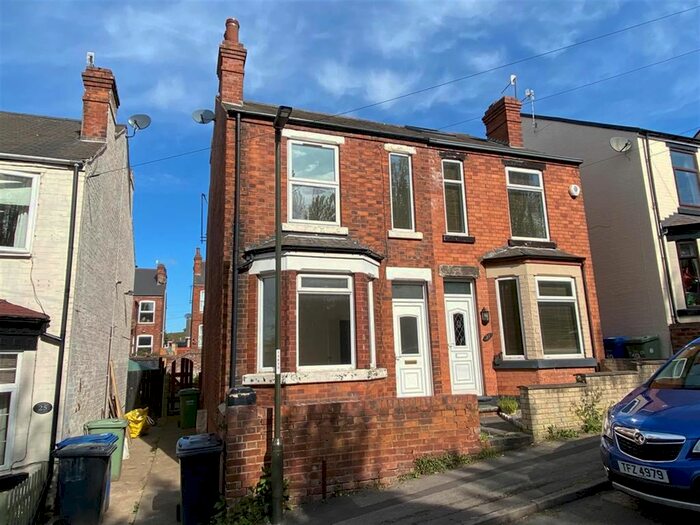 2 Bedroom End Of Terrace House To Rent In Hardwick Avenue, New Whittington, Chesterfield, S43