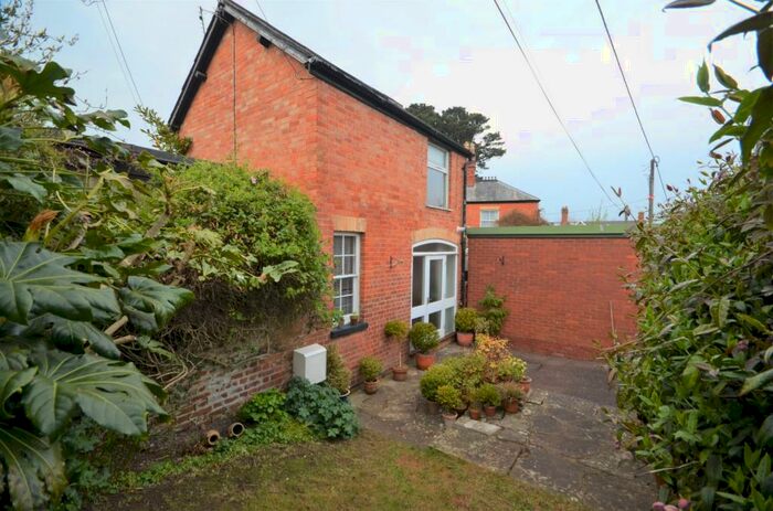 1 Bedroom House To Rent In Hermes Avenue, Tiverton, Devon, EX16