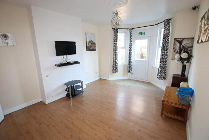 4 Bedroom Semi-Detached House For Sale In Vista Road, Clacton On Sea, CO15