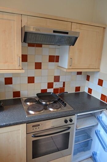 1 Bedroom Flat To Rent In Leighton Road, Kentish Town, NW5
