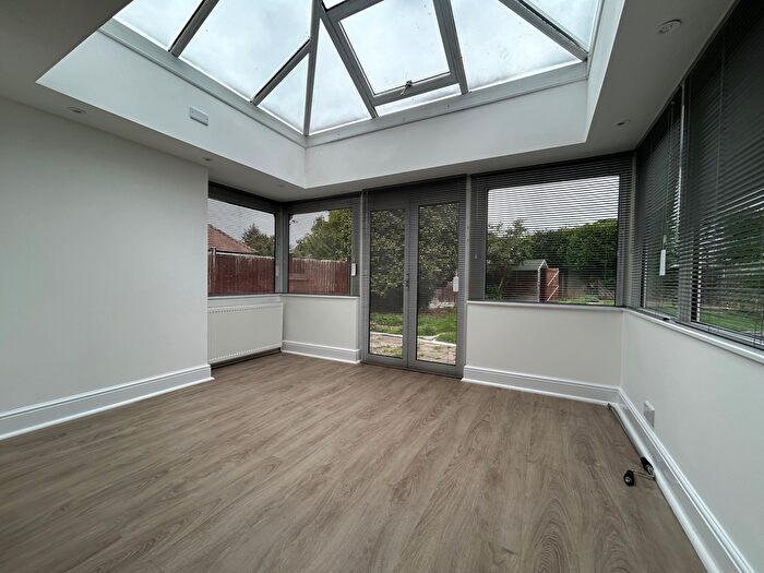 5 Bedroom Property To Rent In Westfield Avenue, Woking Surrey, GU22