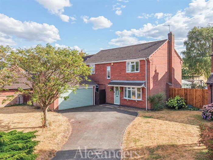 4 Bedroom Detached House For Sale In Loughborough Road, Hathern, LE12