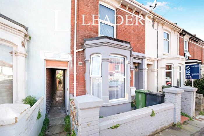 5 Bedroom Terraced House To Rent In Fawcett Road, PO4