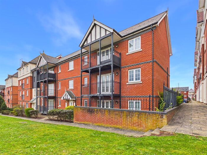 2 Bedroom Flat For Sale In Axial Drive, Colchester, CO4