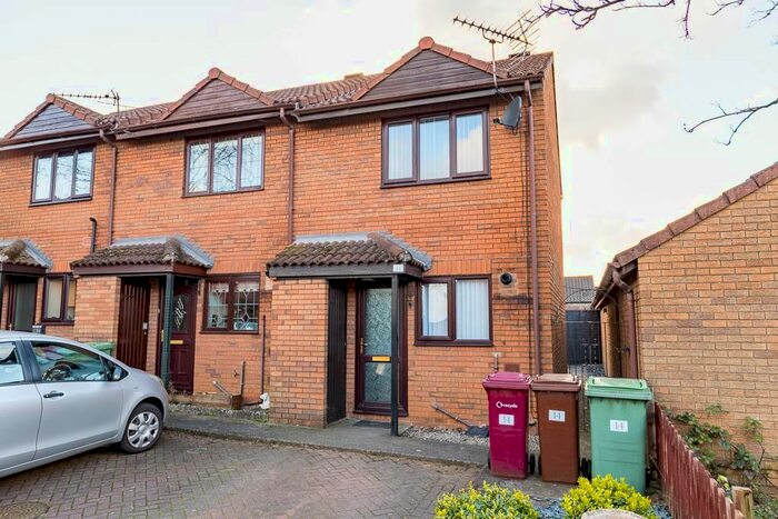 2 Bedroom End Of Terrace House To Rent In Mackender Court, Scunthorpe, DN16