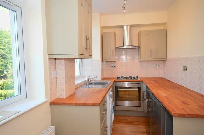 2 Bedroom Flat To Rent In Alexandra Park Road, N10