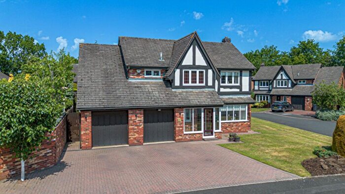 4 Bedroom Detached House For Sale In Woodstock Crescent, Dorridge, B93