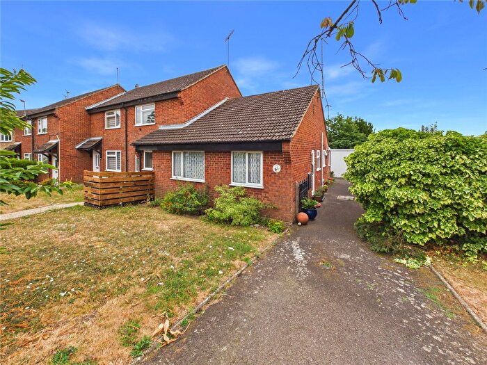 2 Bedroom Bungalow For Sale In Yew Tree Rise, Pinewood, Ipswich, Suffolk, IP8