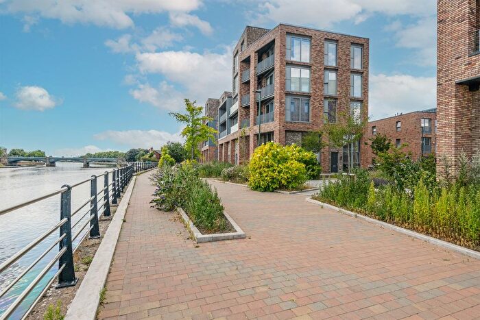 1 Bedroom Flat To Rent In Trent Bridge View, Nottingham, NG2