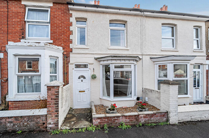 3 Bedroom Terraced House For Sale In Colenso Road, Fareham, Hampshire, PO16
