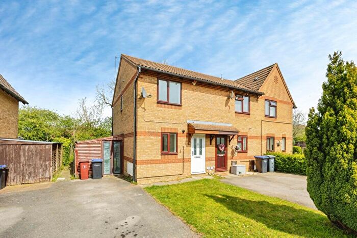 2 Bedroom End Of Terrace House For Sale In Beaune Close, Northampton, Northamptonshire, NN5