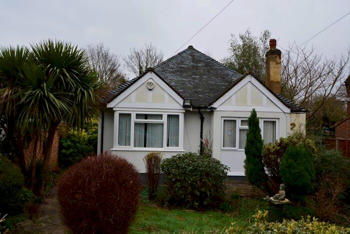 3 Bedroom Detached Bungalow To Rent In Blandford Road North, Langley, Slough, SL3