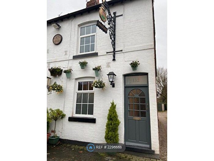 2 Bedroom End Of Terrace House To Rent In Acre Lane, Cheadle Hulme, SK8