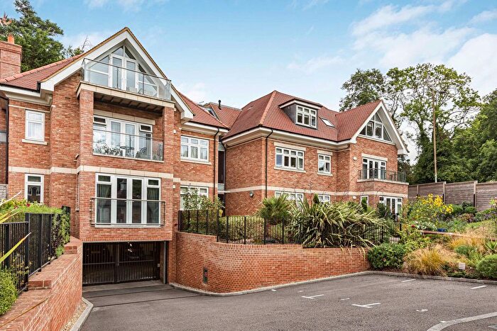 2 Bedroom Property For Sale In Georges Wood Road, Brookmans Park, Hatfield, AL9