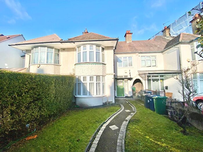 4 Bedroom House To Rent In Ashbourne Avenue, NW11