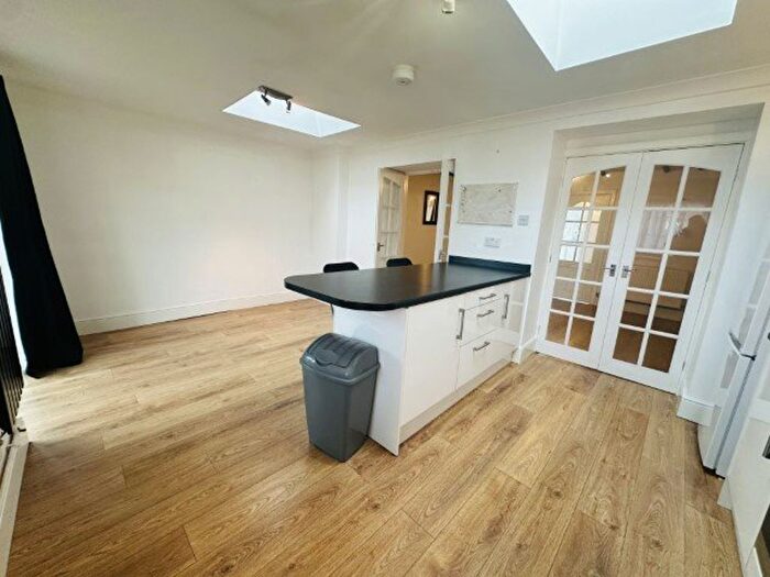 2 Bedroom Cottage To Rent In Post Office Terrace, Ponthir, NP18