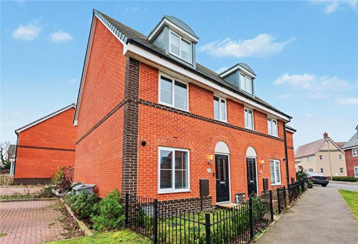 3 Bedroom End Of Terrace House For Sale In Overstrand Way, Sprowston, Norwich, Norfolk, NR7