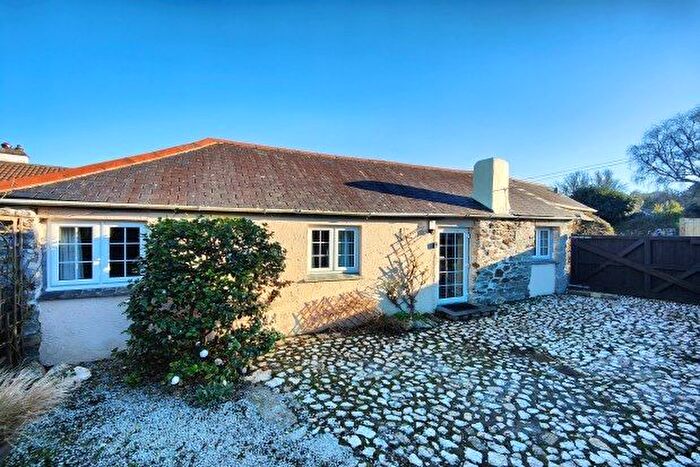 2 Bedroom Flat To Rent In Salt Box Road, Falmouth, TR11