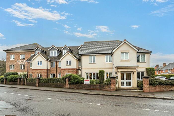 1 Bedroom Retirement Property For Sale In Matthews Lodge, Addlestone, Surrey, KT15