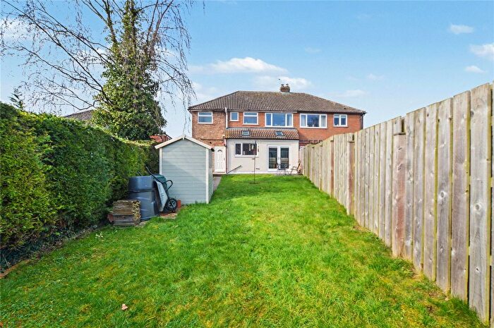 4 Bedroom Semi Detached House For Sale In Broom Road, Tadcaster, North Yorkshire, LS24