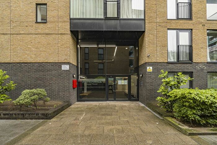 1 Bedroom Flat For Sale In Hester House Lewisham, SE13