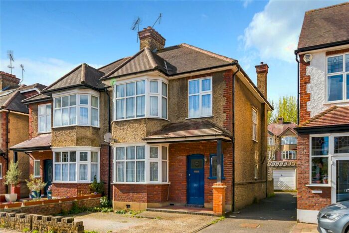 3 Bedroom Semi-Detached House To Rent In Uvedale Road, Enfield, EN2