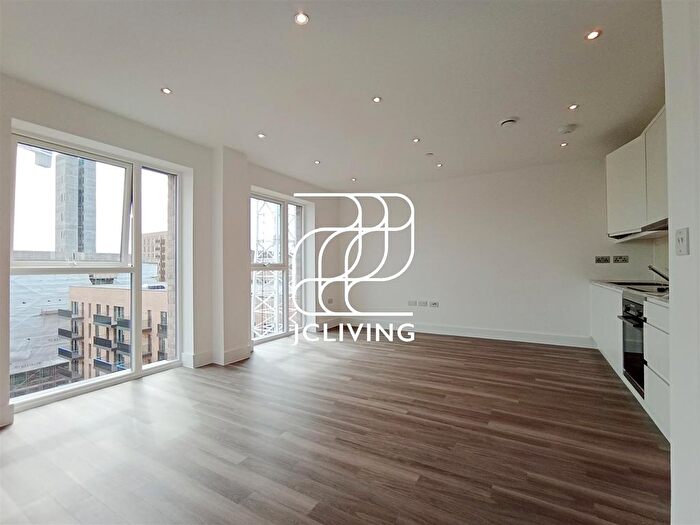 1 Bedroom Flat To Rent In Aerodrome Road, London, NW9