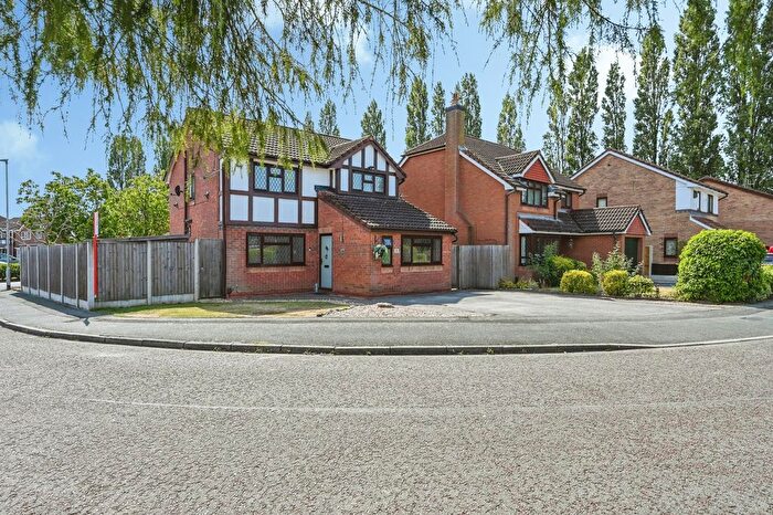 5 Bedroom Detached House For Sale In Kirkham Close, Great Sankey, Warrington, Cheshire, WA5